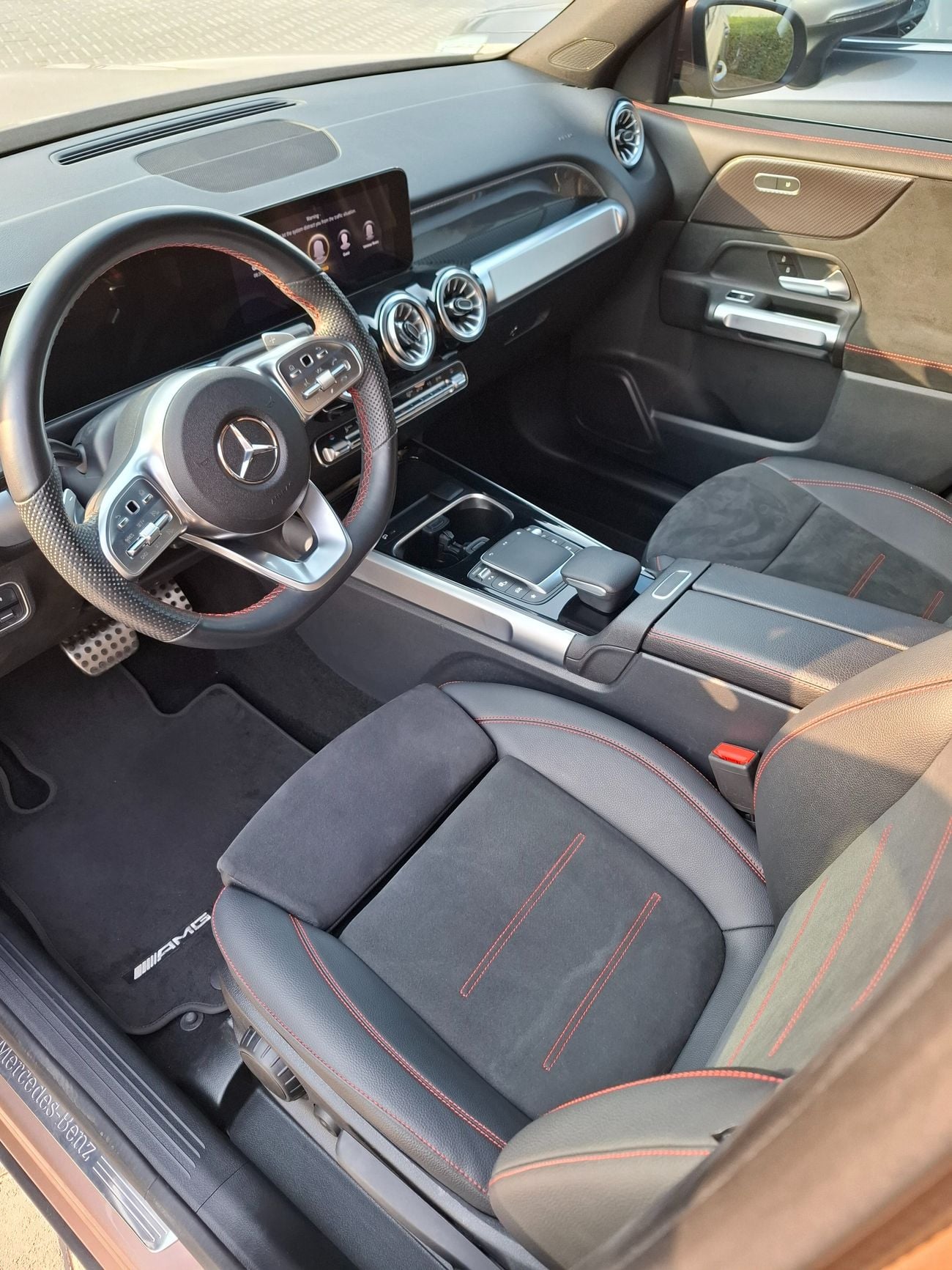 مرسيدس بنز GLB 250 4MATIC