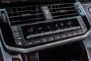 تويوتا لاند كروزر GXR TOYOTA LANDCRUSIER GXR HYBRIID 3.5L TWINTURBO