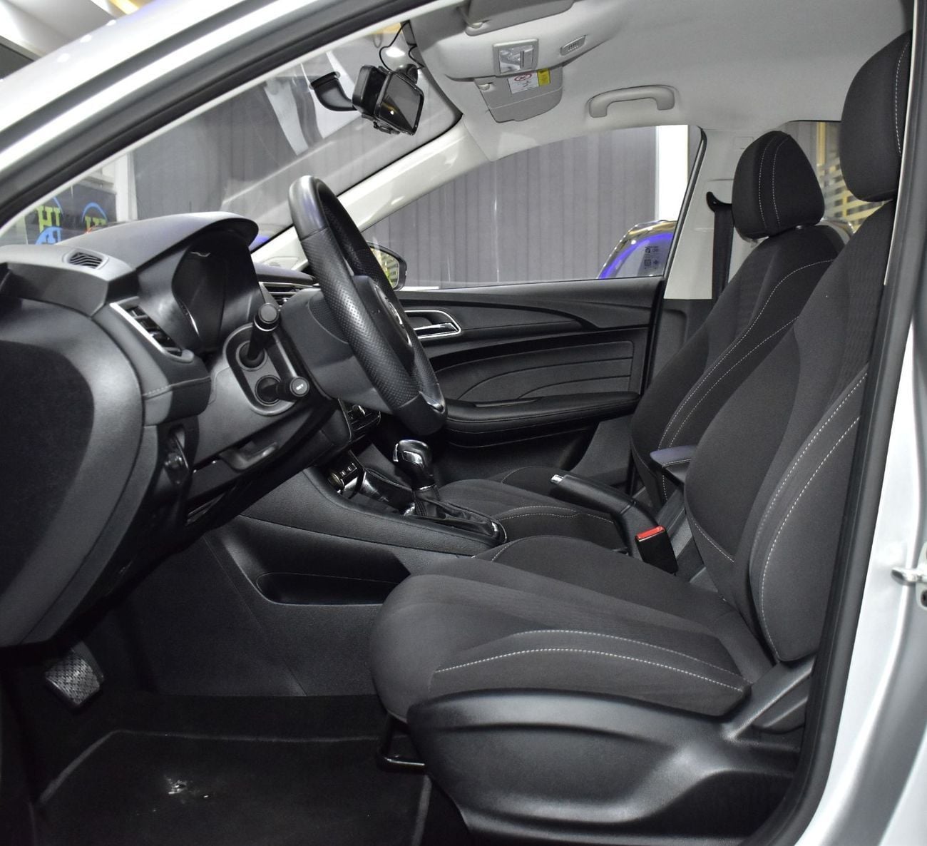 أم جي 5 COMFORT EXCELLENT DEAL for our MG 5 ( 2024 Model ) in Silver Color GCC Specs