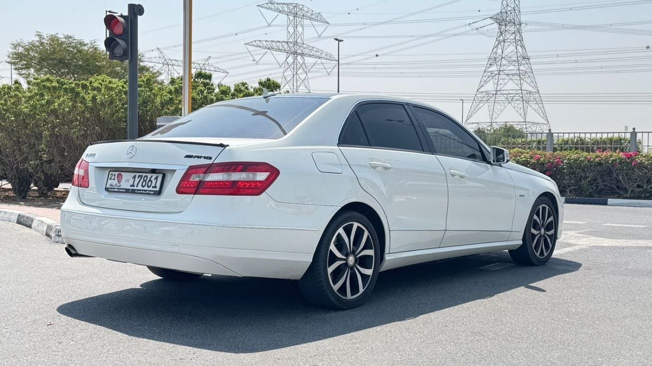 مرسيدس بنز E200 مجلس التعاون الخليجي في حالة جيدة