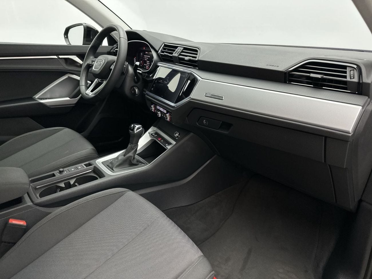 أودي Q5 Sportback 45 TFSI quattro 249hp (Ref# 07179)