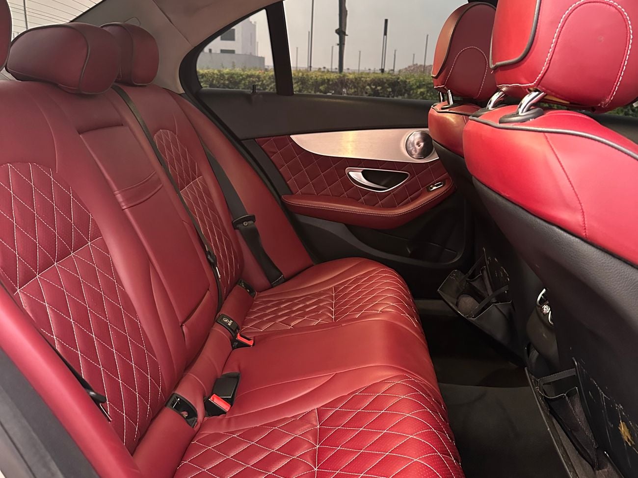 Mercedes Benz C300 STANDARD