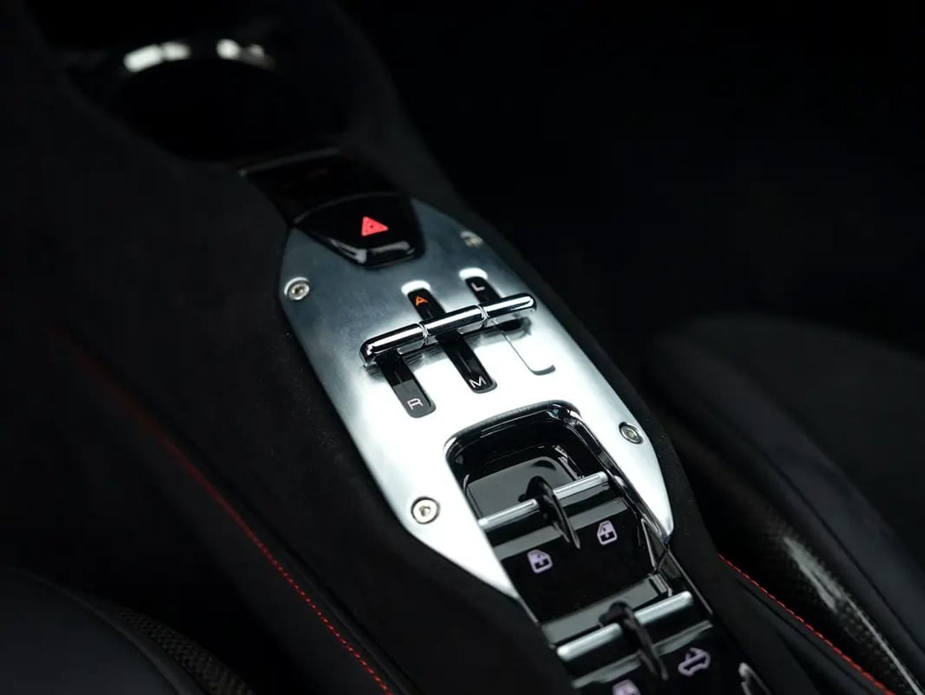فيراري SF90 ستراديل سبايدر BRAND | CARBON FIBRE WHEELS | SPECIAL 4-LAYER PAINT