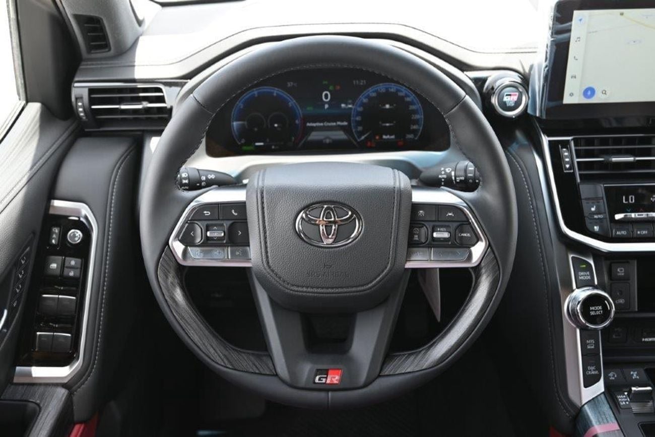 تويوتا لاند كروزر GR SPORT Toyota GR Sport 3.5L Hybrid 2025