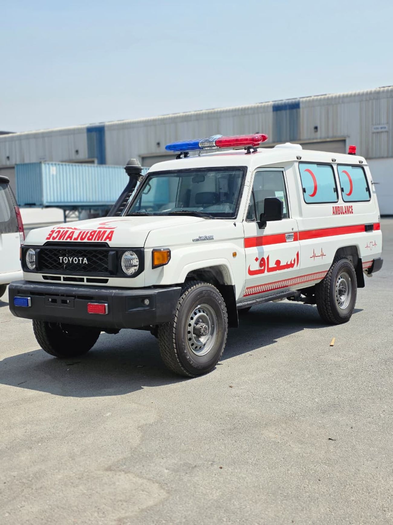 Toyota Land Cruiser 70 LC 78 HARDTOP 4.0L AT AMBULANCE 4WD SUV 2026