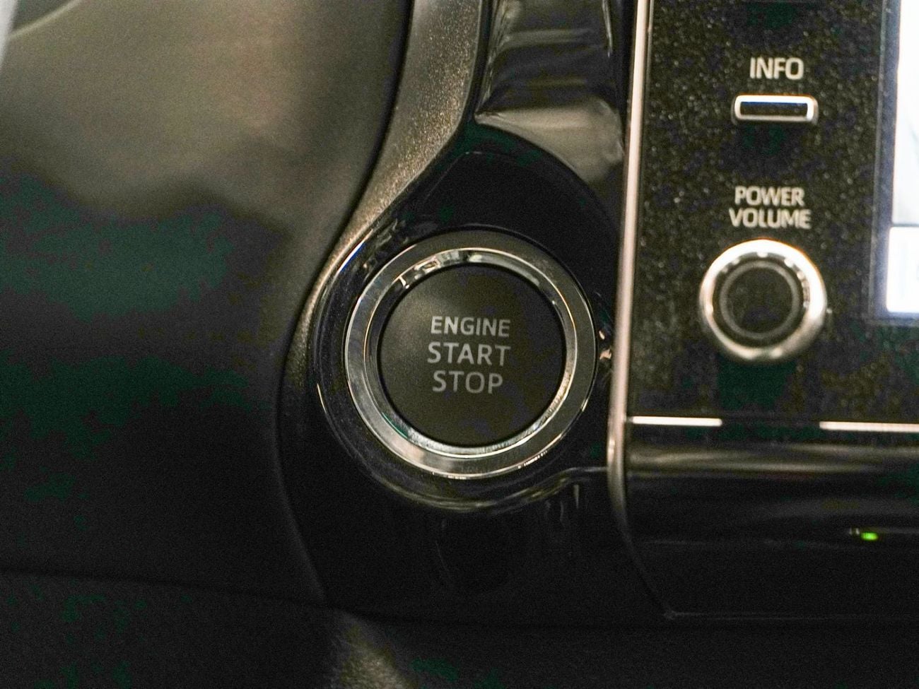 Toyota Hilux GR SPORT