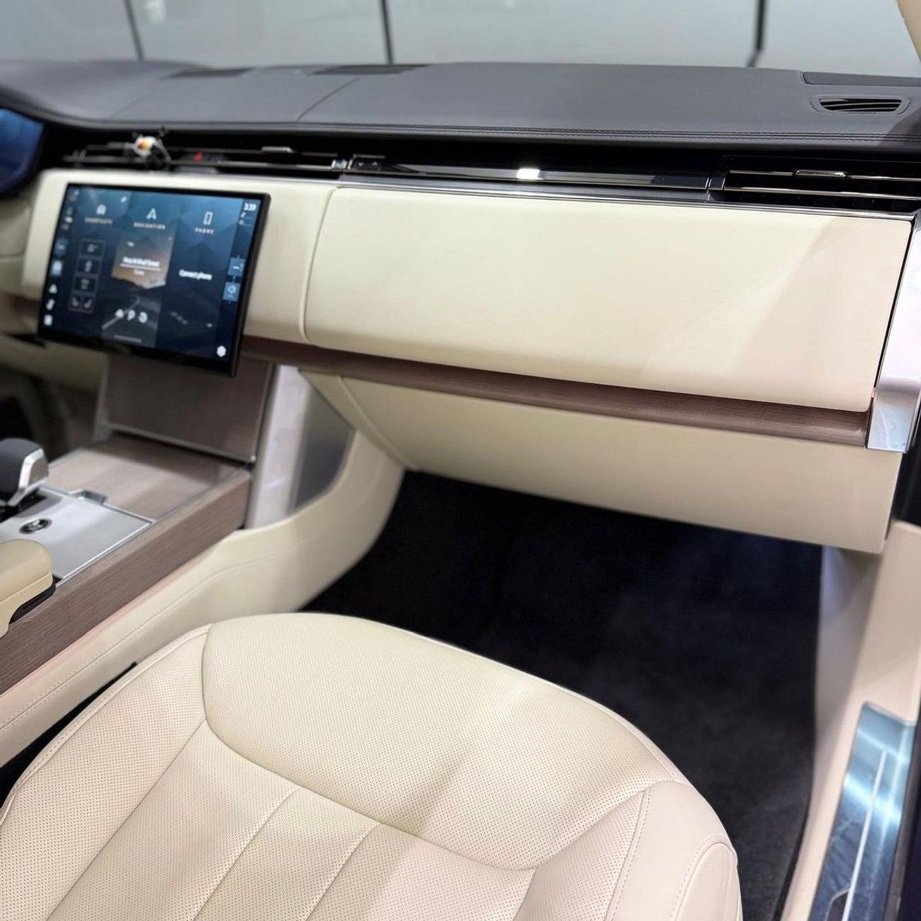 لاند روفر رينج روفر AUTOBIOGRAPHY P530 Land Rover Range Rover 2024 مواصفات خليجية