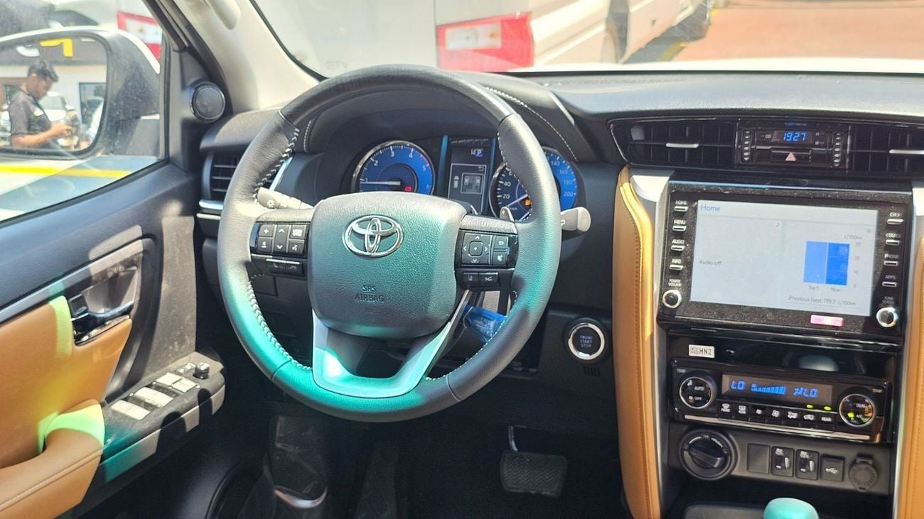 تويوتا فورتونر SR5 Toyota Fortuner 2026 Toyota Fortuner 2.8L 4-Cyl Turbo Diesel A/T AWD 4x