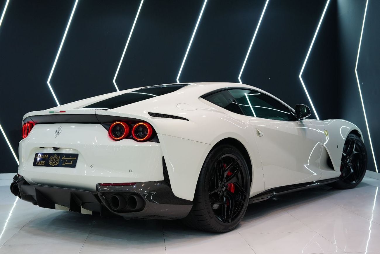 فيراري 812 GTS SUPERFAST | شاشة عرض للركاب | باقة ألياف الكربون | مواصفات دول مجلس التعاون الخليجي!!