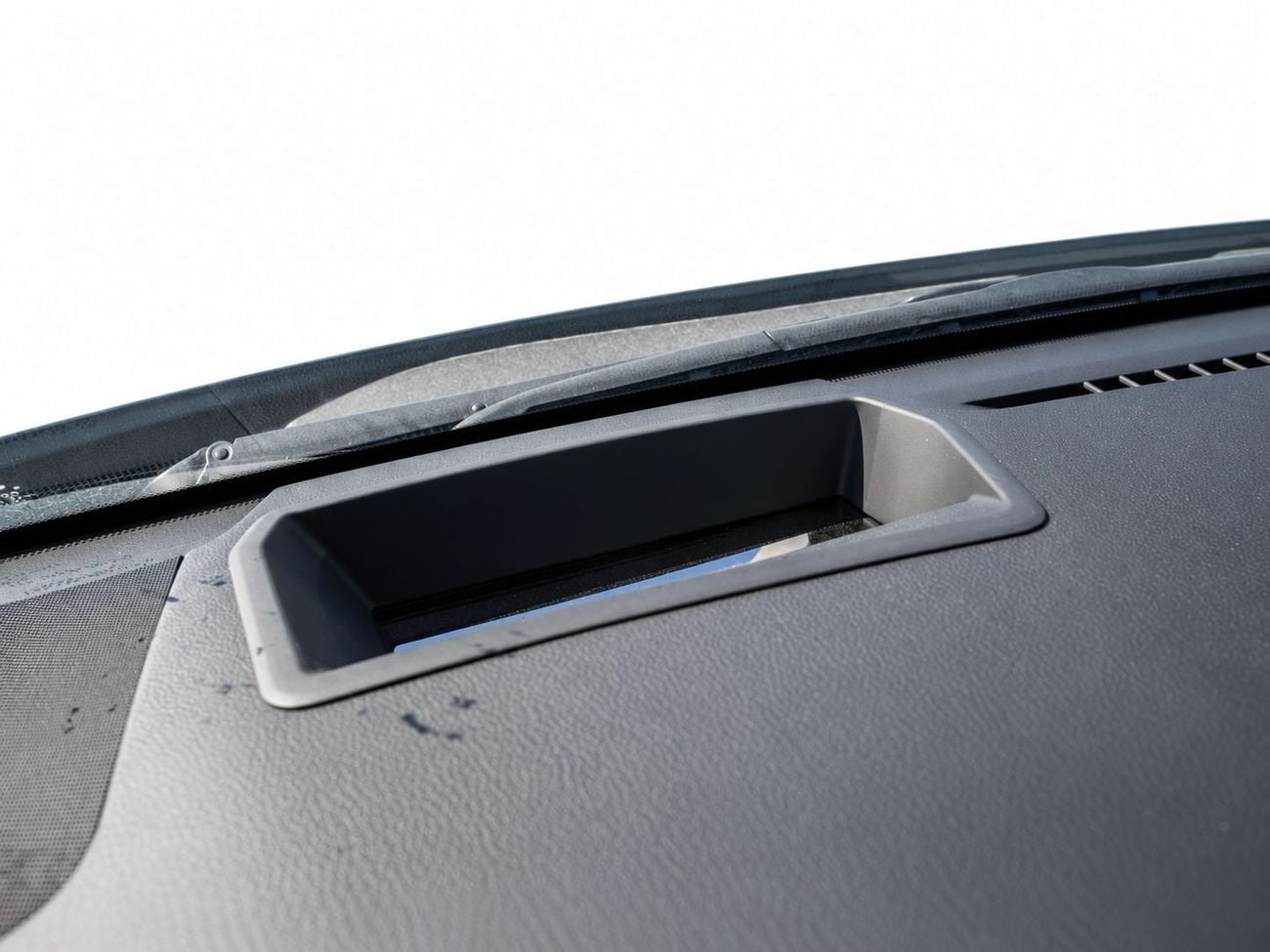 لكزس LX 700h VIP ECTAV0008 - لكزس LX700h VIP موديل 2026 - محرك هجين 3.5 لتر، ناقل حركة أوتوماتيكي - لون أبيض مع مقصور