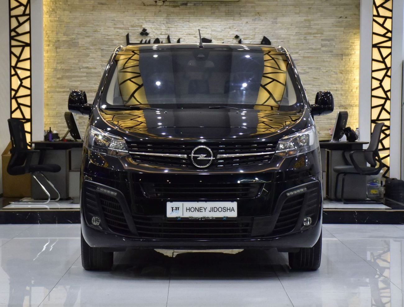 Opel Zafira Life BUSINESS INNOVATION EXCELLENT DEAL for our Opel Zafira Life ( 2023 Model ) in Black Color GCC Specs