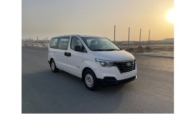 Hyundai H-1 Base Banking facilities without the need for a first payment
