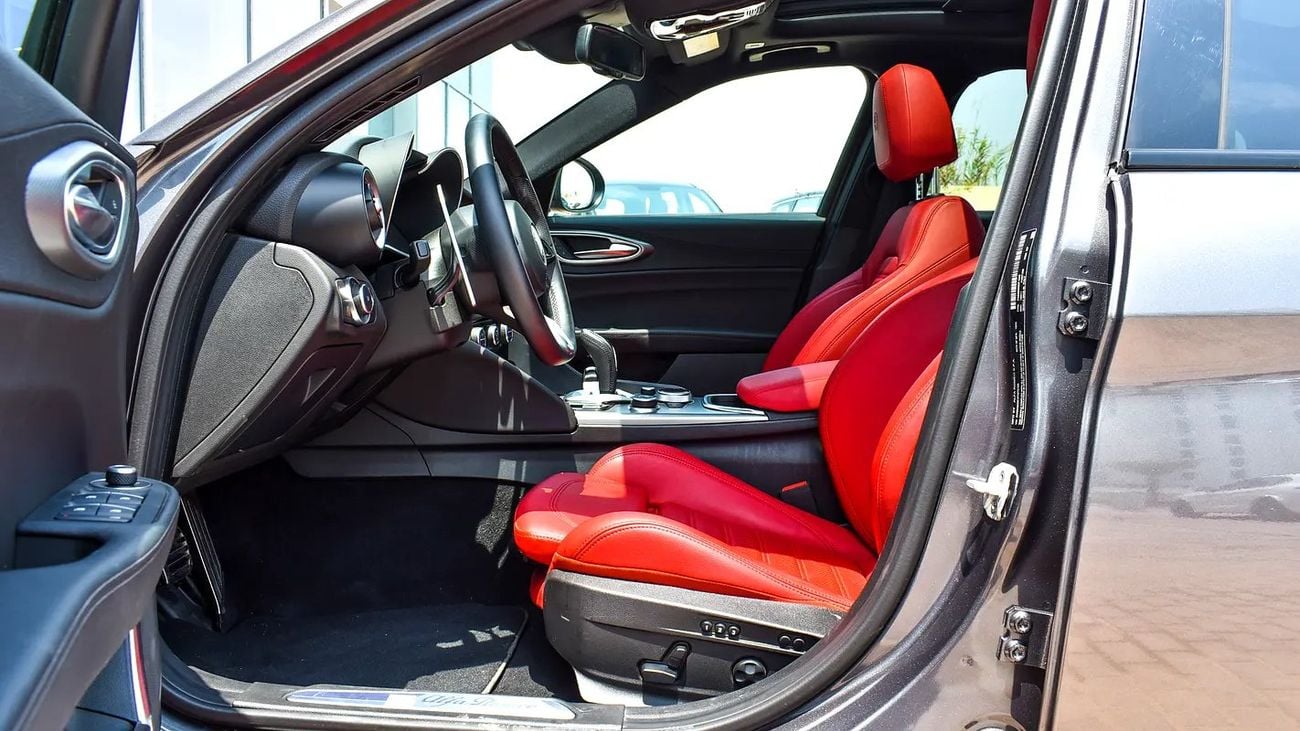 Alfa Romeo Giulia VELOCE 0% DP | 1,825/Month | | Veloce | | Gargash Warranty and Service