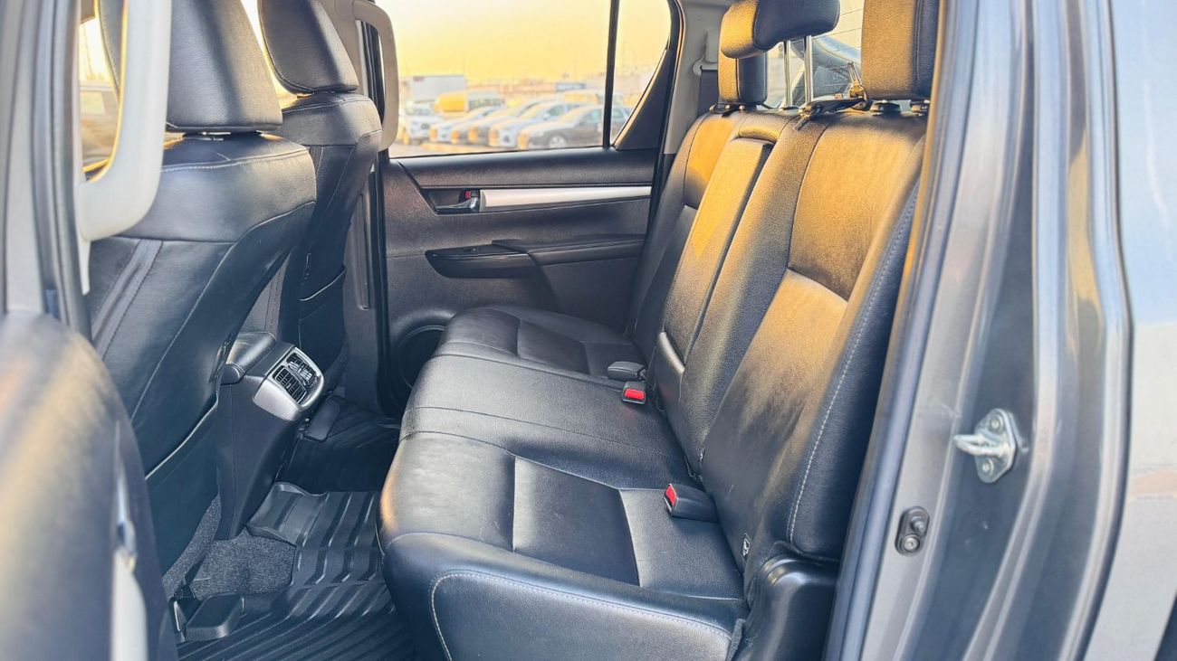 Toyota Hilux DOUBLE CABIN | MODIFIED TO REVO | 2.8L DIESEL ENGINE | AUTOMATIC TRANSMISSION | 4WD | RHD