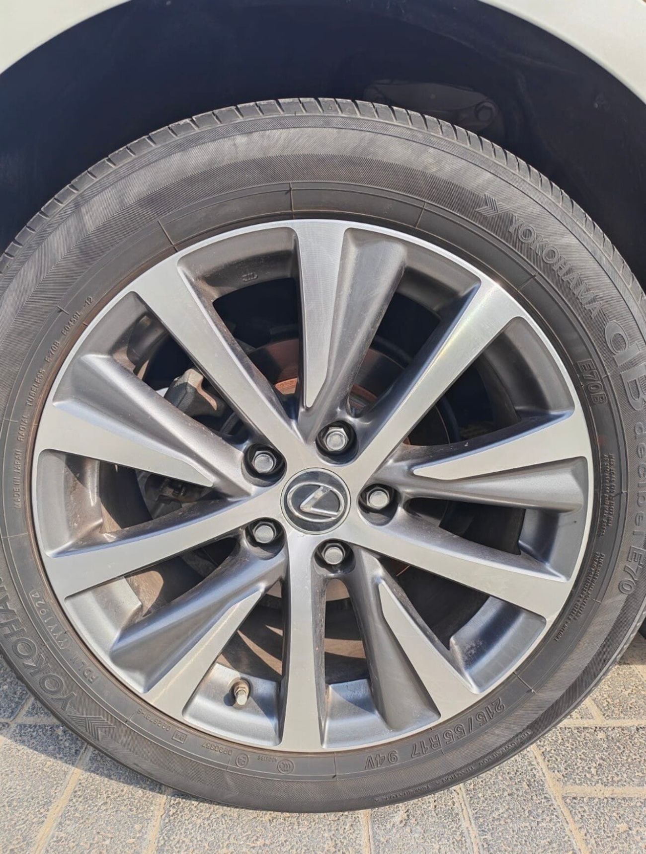 لكزس ES300h PREMIER