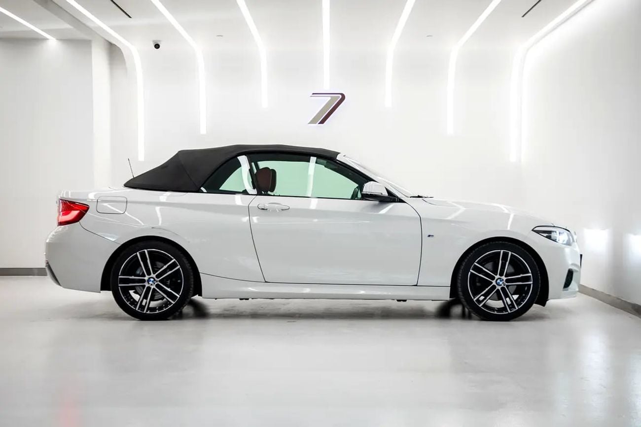 بي أم دبليو 220 220i Sportline Convertible | GCC | Full Service History | Excellent Condition