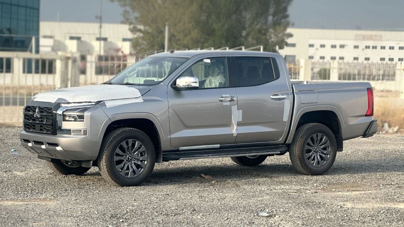 ميتسوبيشي L200 Sportero ميتسوبيشي L200 سبورتيرو 2.4 لتر ديزل - موديل 2027