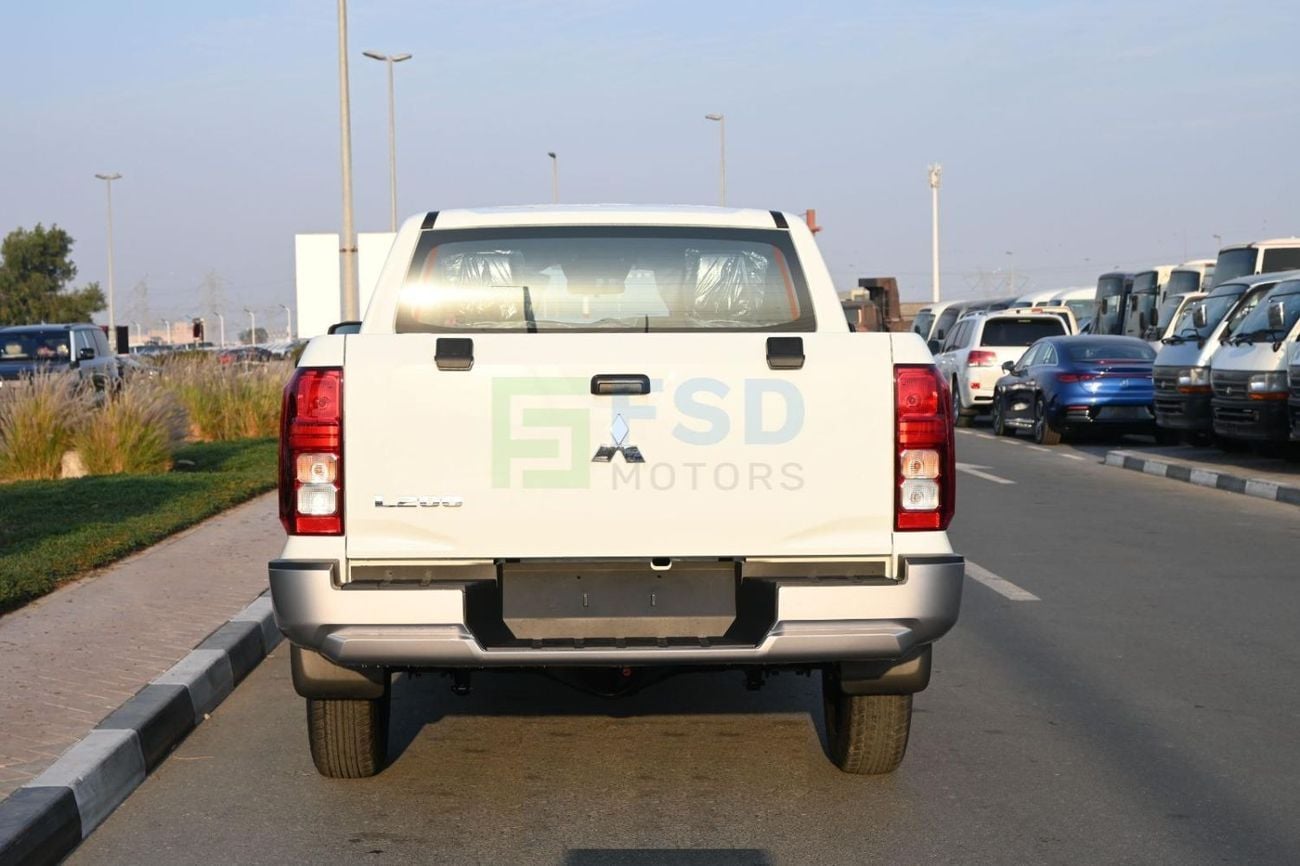 ميتسوبيشي L200 GL MITSUBISHI L200 2.4L PETROL DCABIN 4X4 5MT CHROME PACKAGE MY-2027