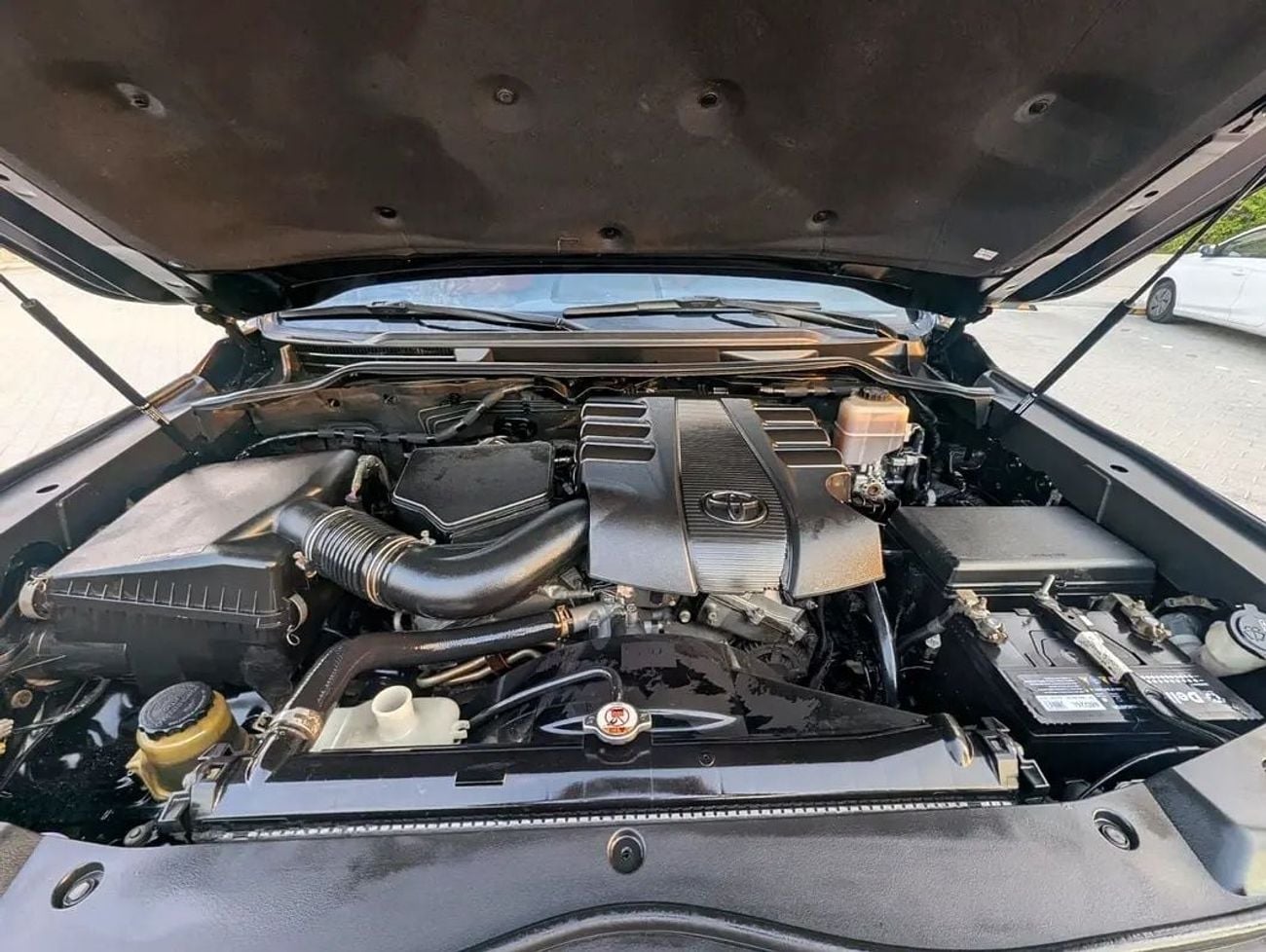 Toyota Land Cruiser GXR Facelifted 2025 GCC Specs Excellent Condition