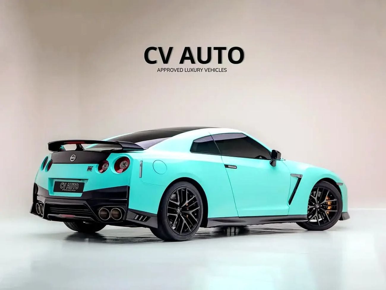 نيسان جي تي ار Coupe | GCC Specs | Full Dealer Service History - No Modifications are done