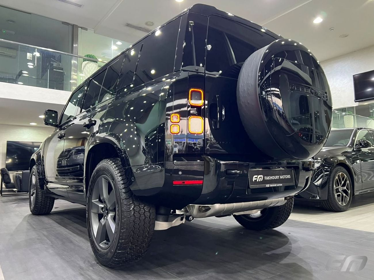 Land Rover Defender 110 X-DYNAMIC HSE P400