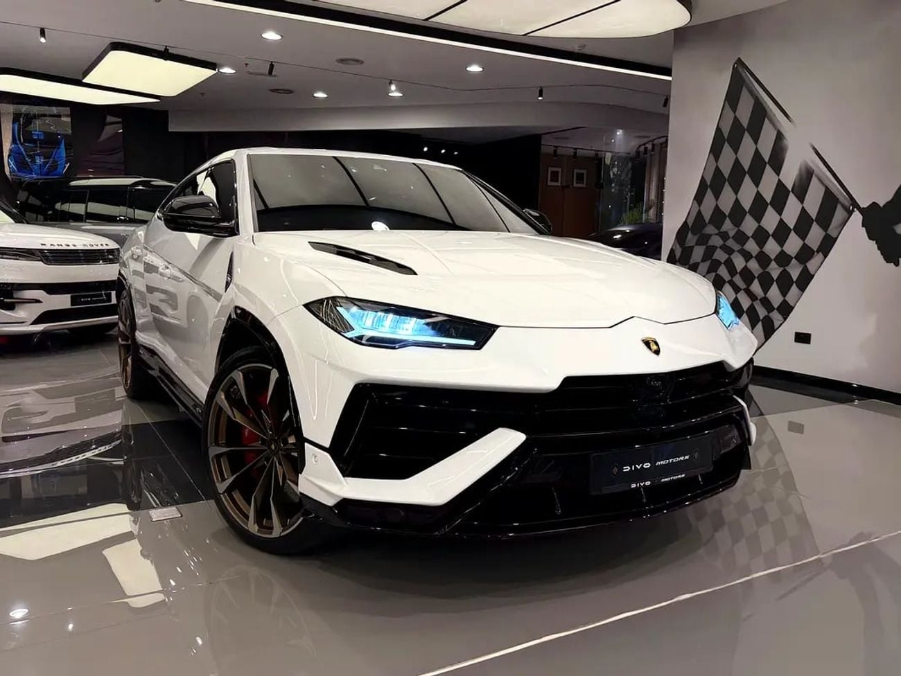 لامبورغيني اوروس S | Japanese Specs | Pristine Condition