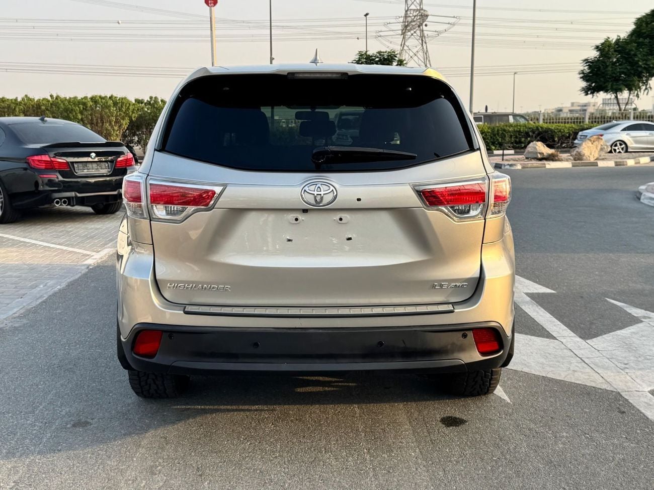 Toyota Highlander LE V6 3.5L 4X4 PERFICT CONDATION CANADIAN SPECIFIC