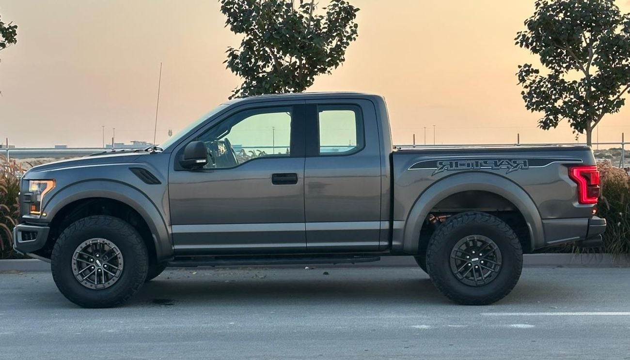 Ford F-150 RAPTOR SUPER CAB