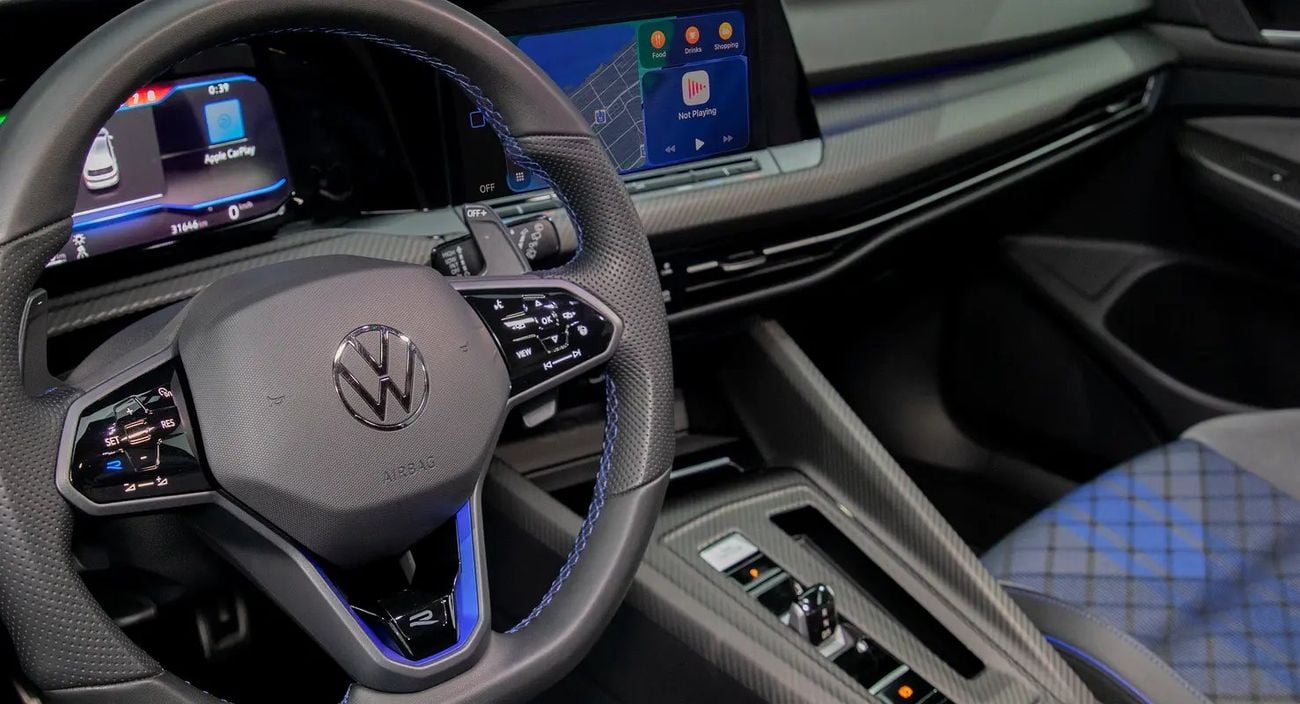 فولكس واجن جولف آر - بيرفورمانس VW Unlimited KMs Warranty + Service Package • FDSH • GCC