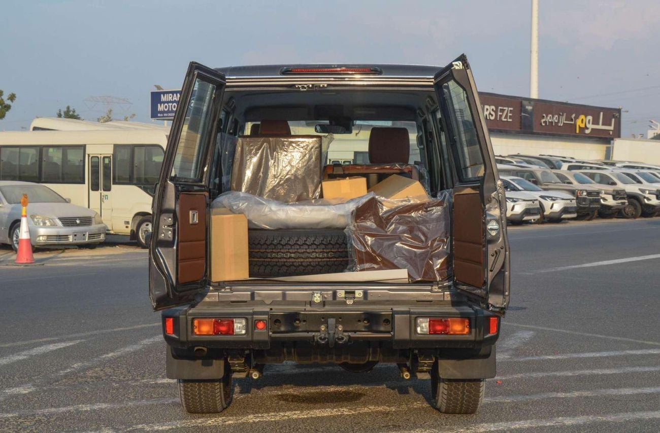 تويوتا لاند كروزر 70 LC76 LX 2.8L 4WD SUV 2026