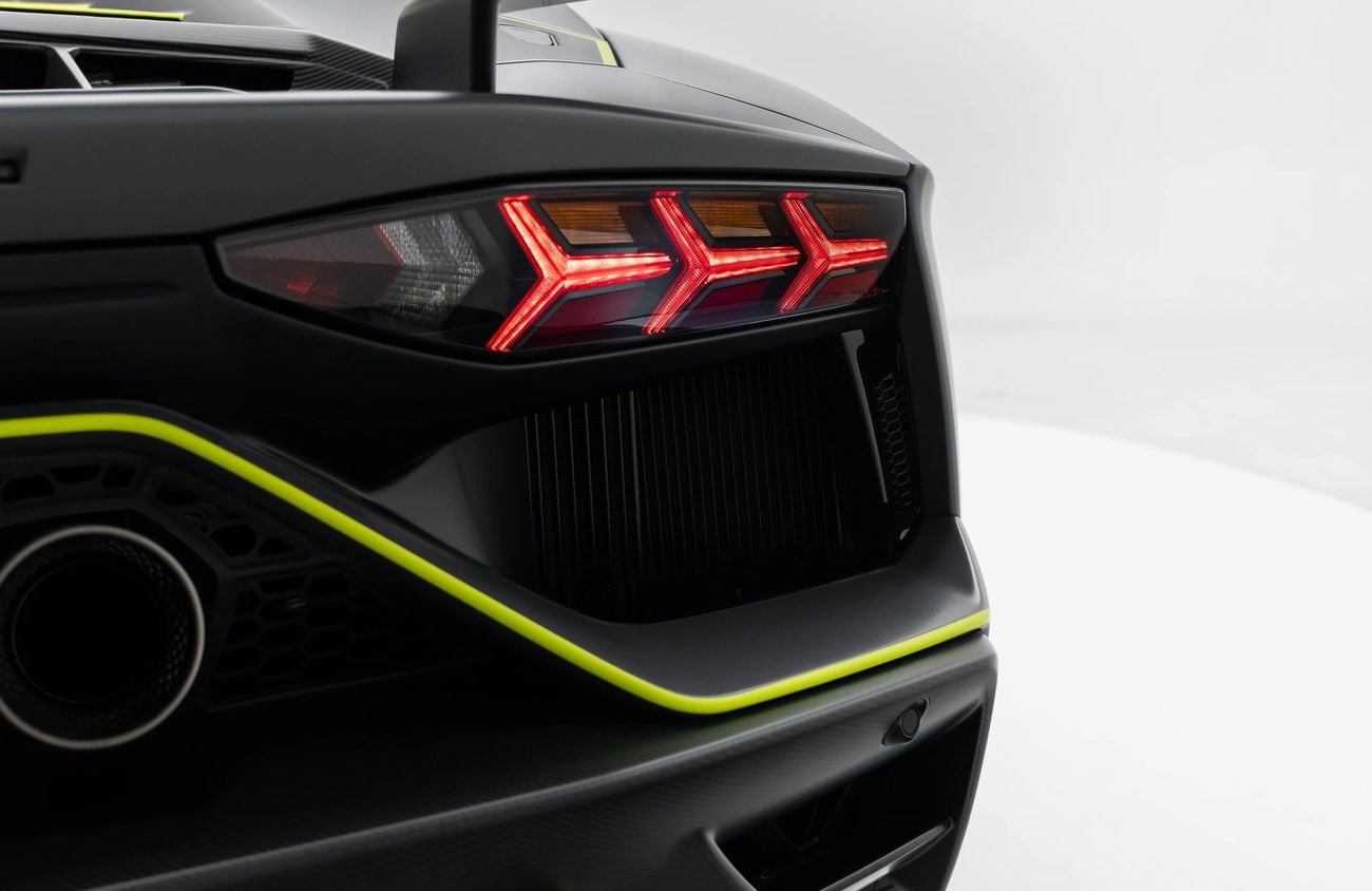 Lamborghini Aventador 6.5L V12 Naturally Aspirated Engine