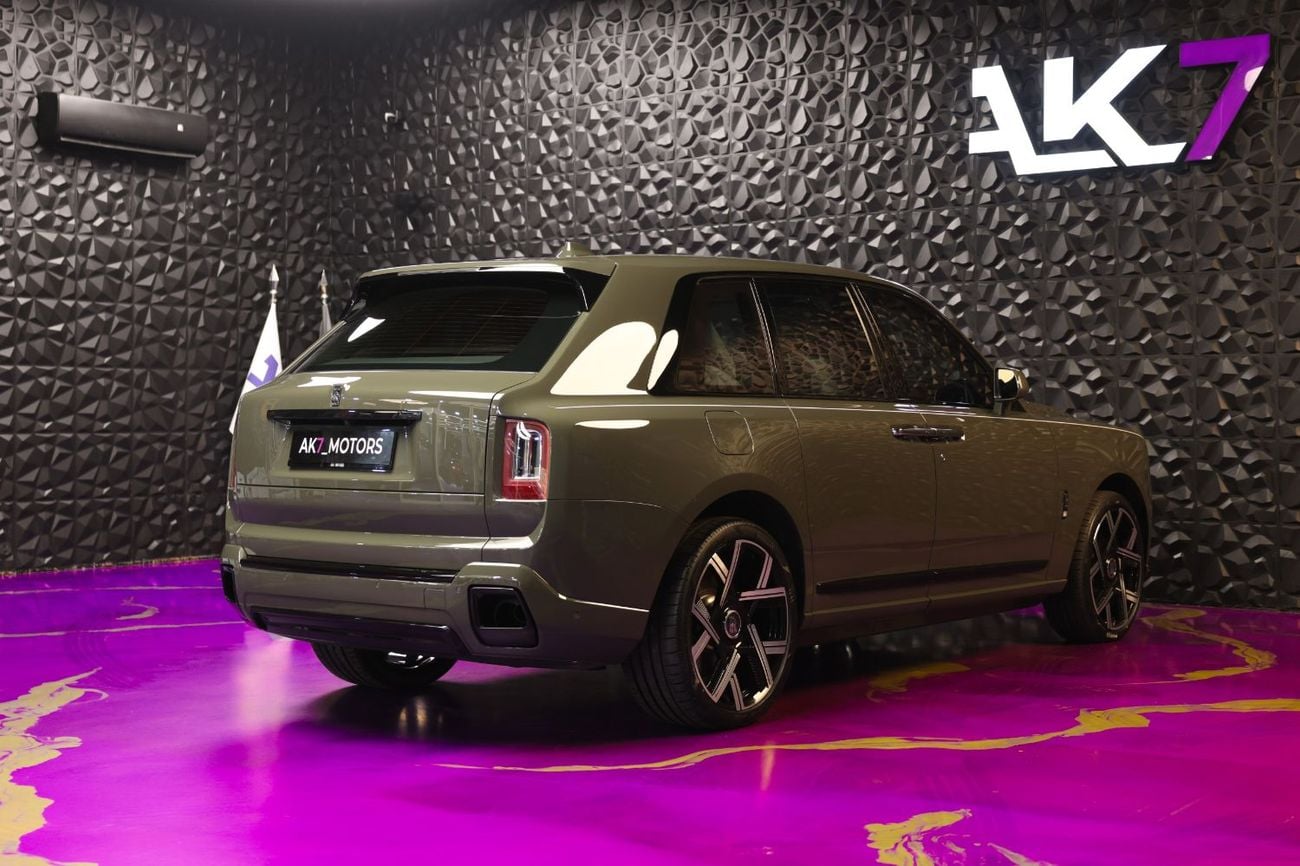 Rolls Royce Cullinan BLACK BADGE