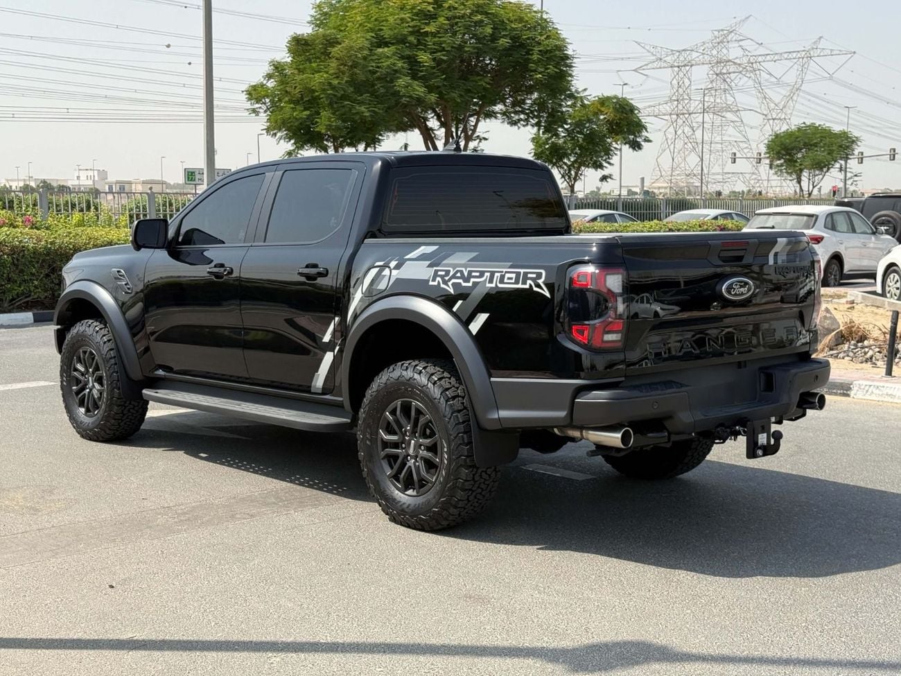 Ford Ranger RAPTOR GCC SPEC LESS KILOMETER