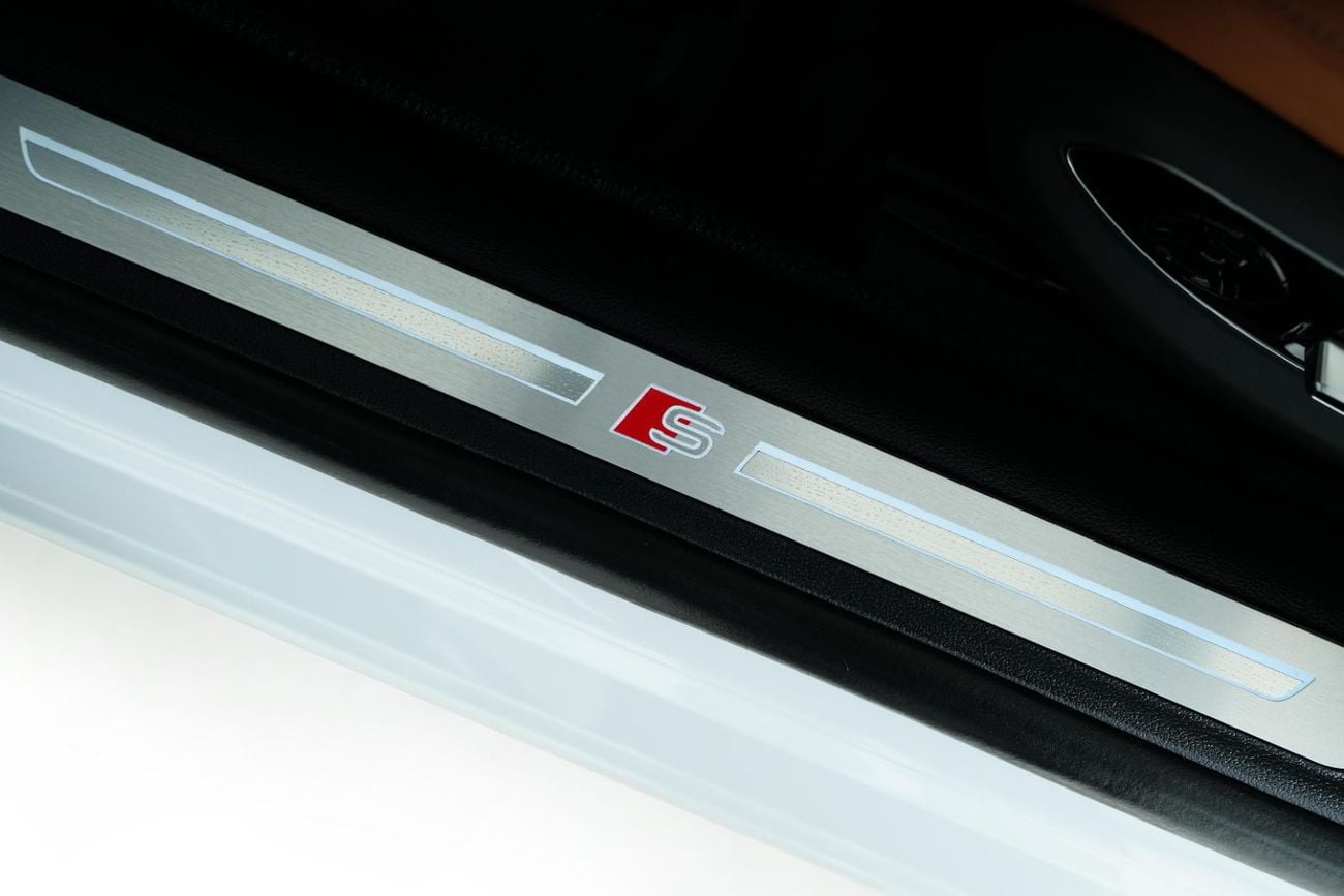Audi S8 TFSI Al Nabooda Warranty & Service Contract-Ultra Exclusive Luxury Limousine-Bespoke Order