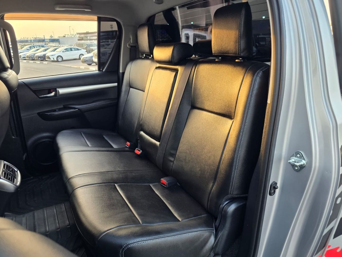 Toyota Hilux DLS 2020 | 2.8L DIESEL | AT | RHD | 4x4 SPORTS BAR | ROOF MOUNTED LED LIGHTS | PUSH START ENGINE