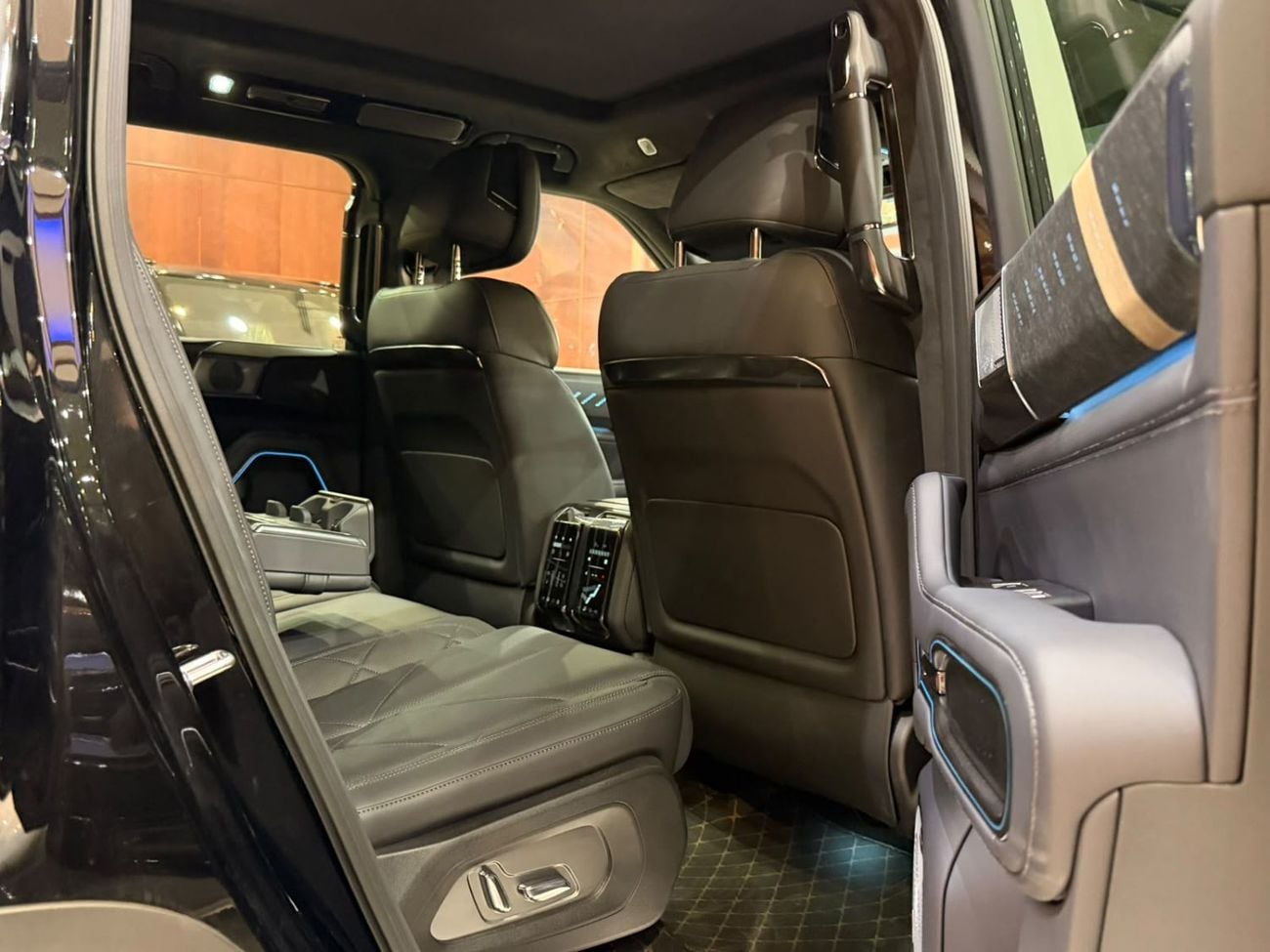BYD Leopard 8 FLAGSHIP