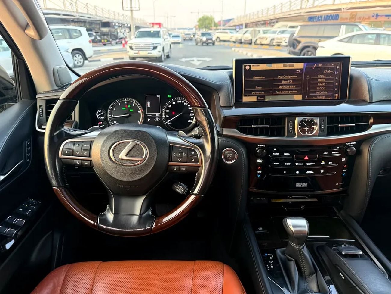 لكزس LX 570 LX 570 Luxury Plus GCC Specs