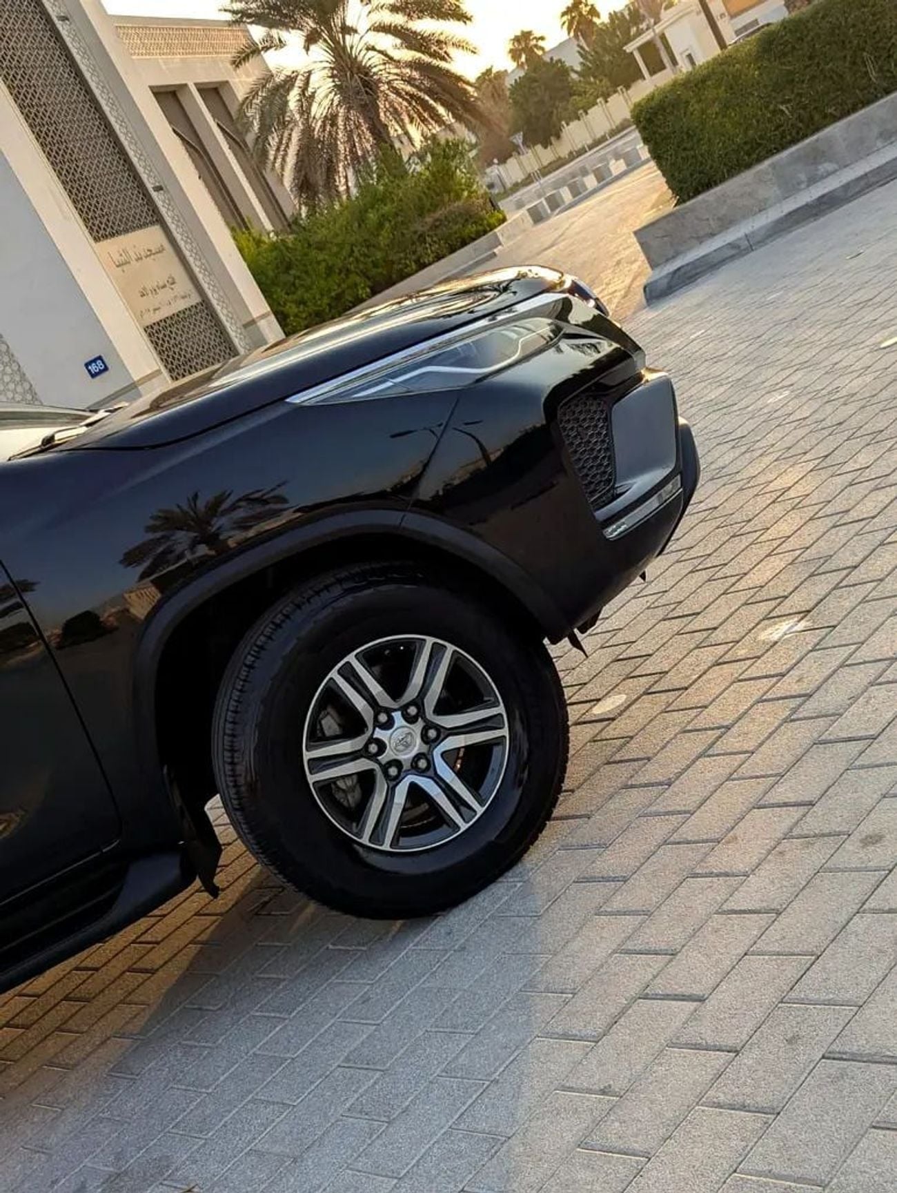 Toyota Fortuner EXR GCC Specs V4 2.7L Interior and Exterior Excellent Condition