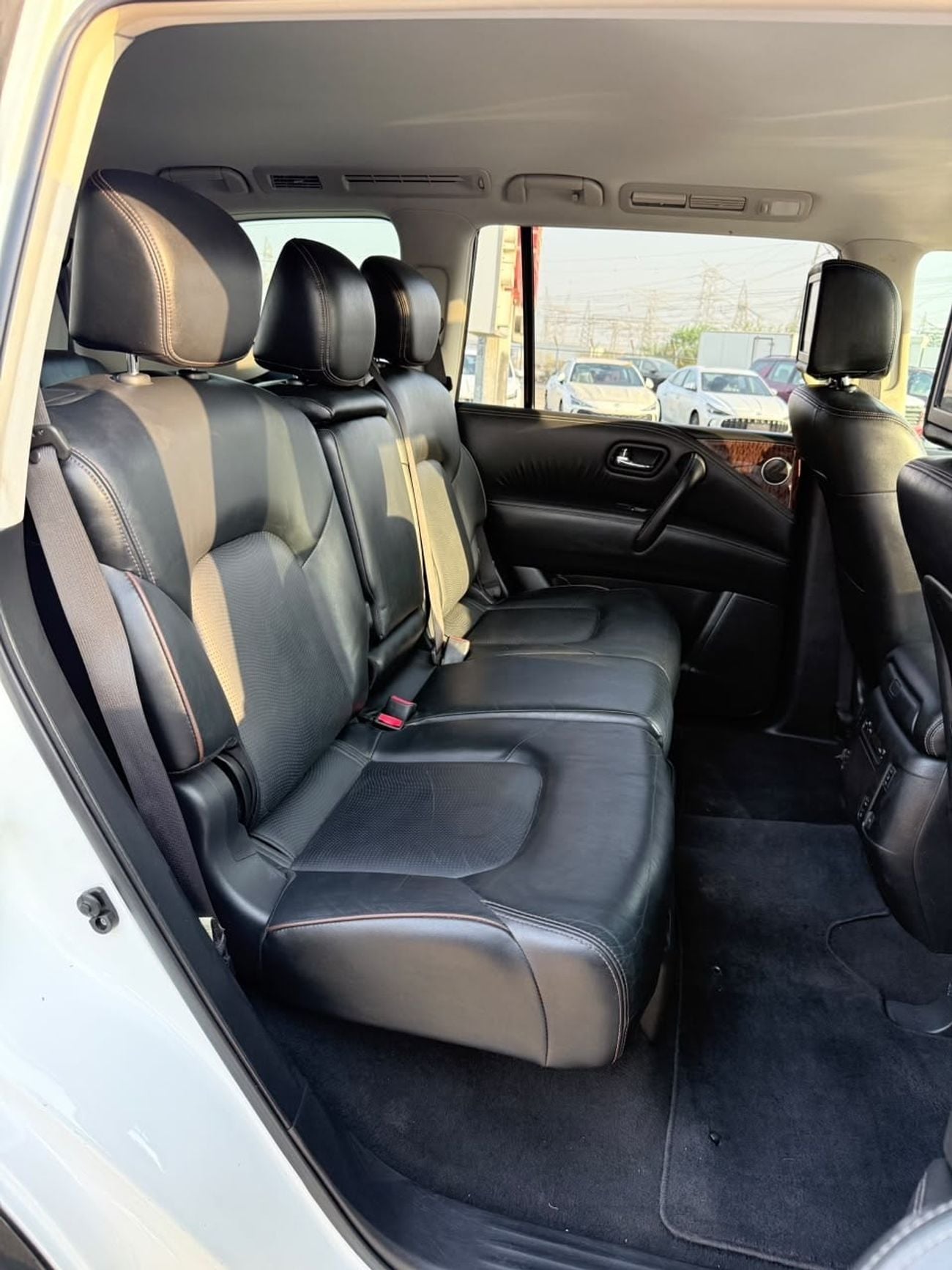 Nissan Armada Platinum full option