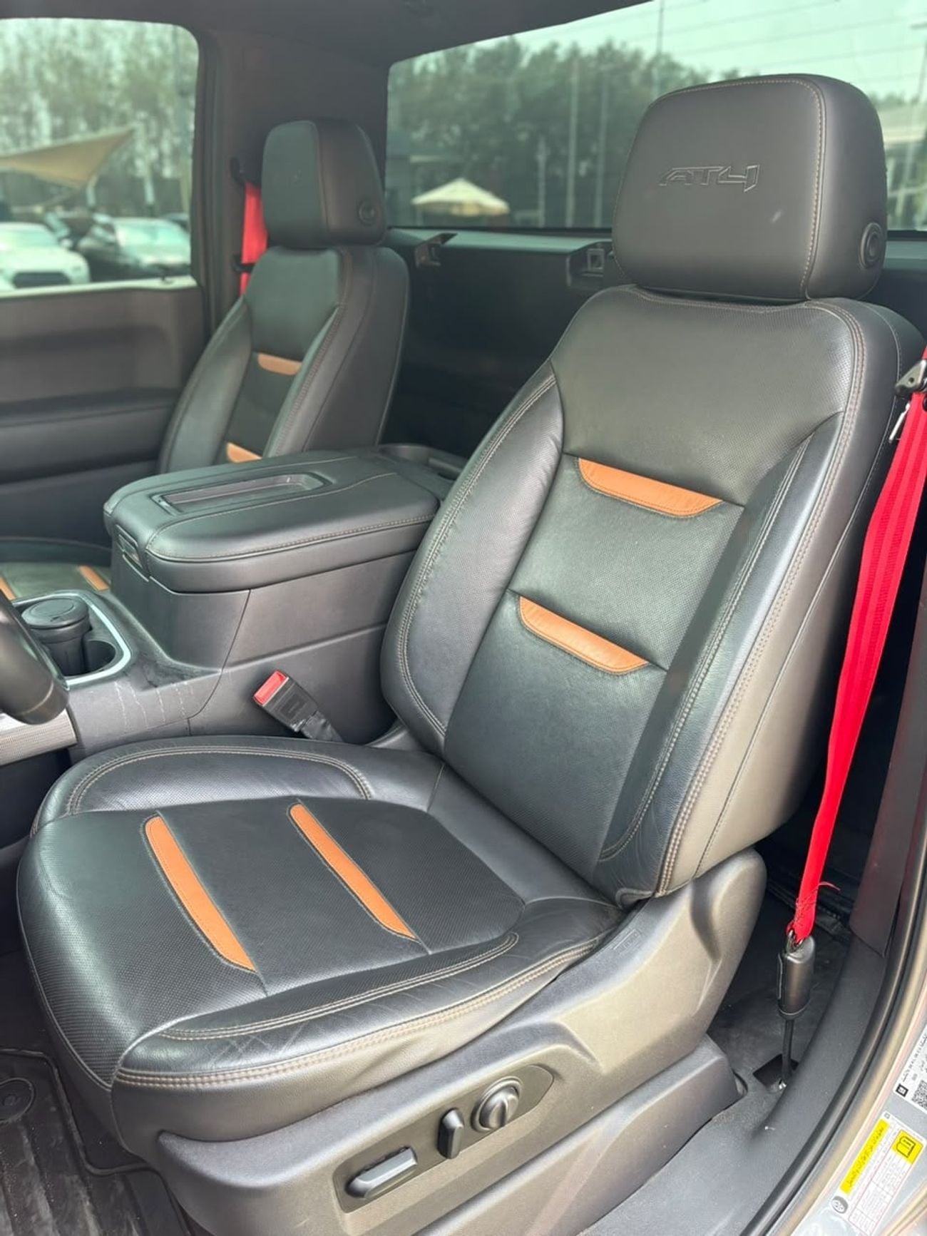 GMC Sierra 1500 REG/CAB AT4