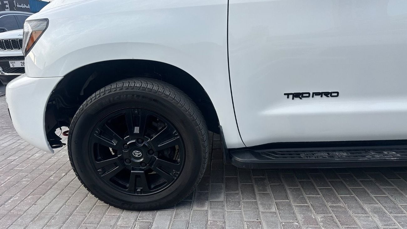 Toyota Sequoia