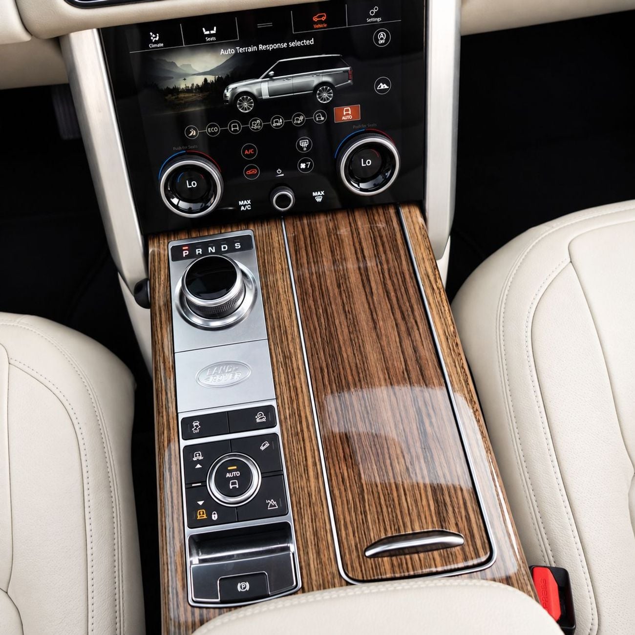 Land Rover Range Rover HSE P360 AED 3,602 P.M • 0% Downpayment • Range Rover • Agency Warranty