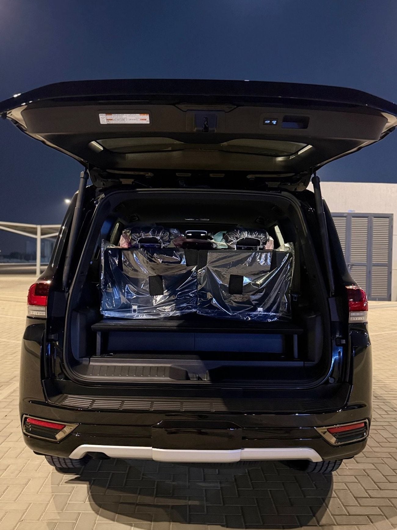 Toyota Land Cruiser VXR TOYOTA LAND CRUISER 3.5 HYBIRD TWIN-TURBO