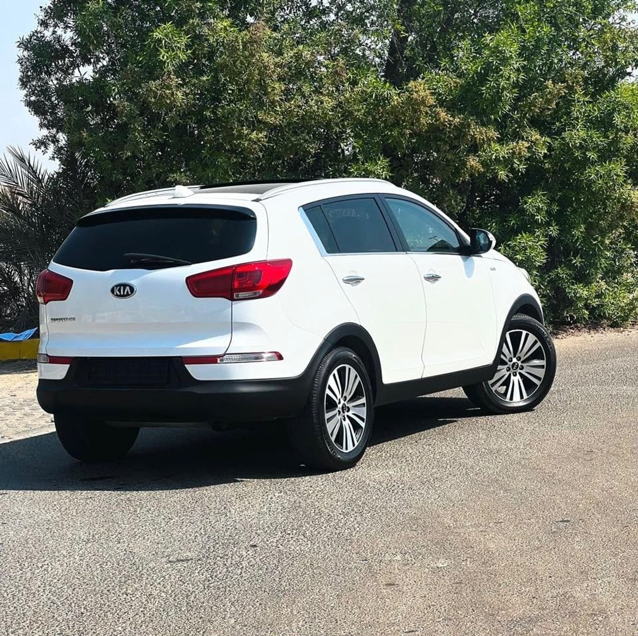 Kia Sportage LX GCC l Panoramic Sunroof, Leather, Cruise l Accident Free