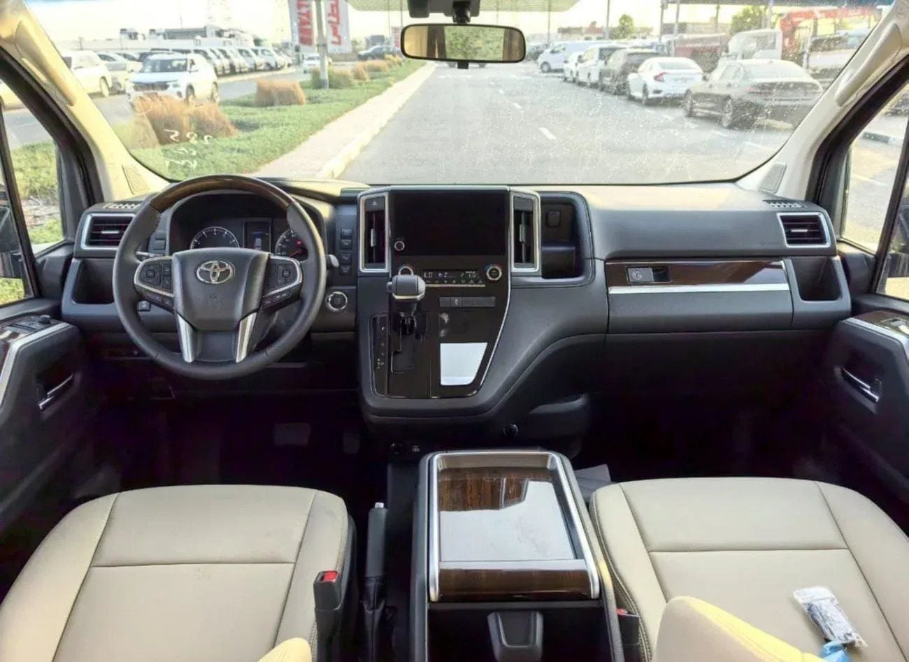 Toyota Granvia | 3.5L V6 PETROL | VIP SEATS |360*CAMERAS | GCC SPECS | MY2026