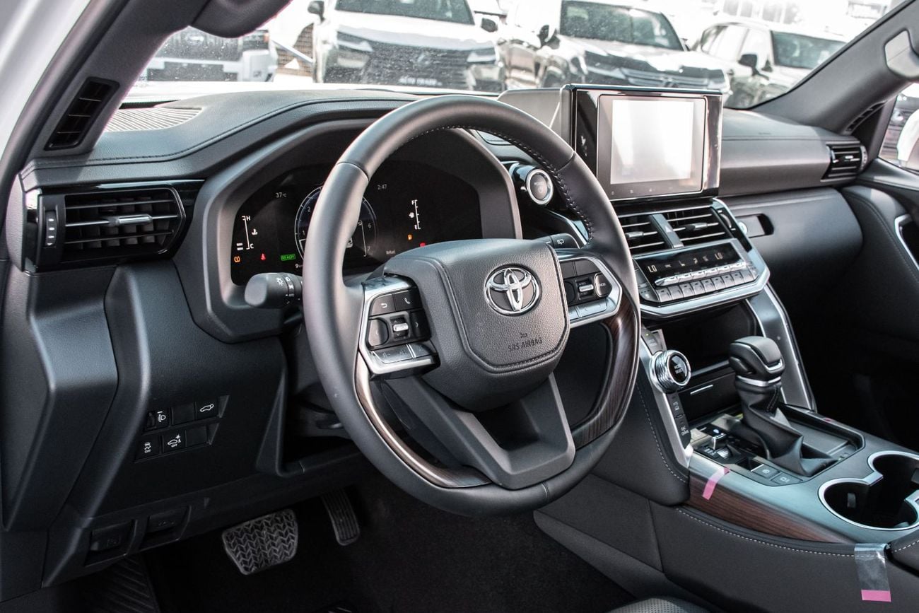 تويوتا لاند كروزر GXR TOYOTA LANDCRUSIER GXR HYBRIID 3.5L TWINTURBO