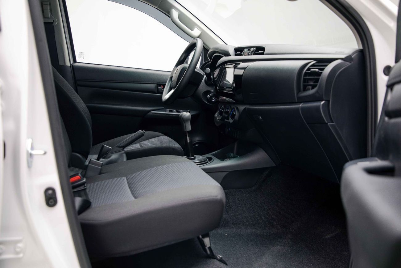 Toyota Hilux 4X4 2.4L - Platinum White Pearl Inside Black | Export Only