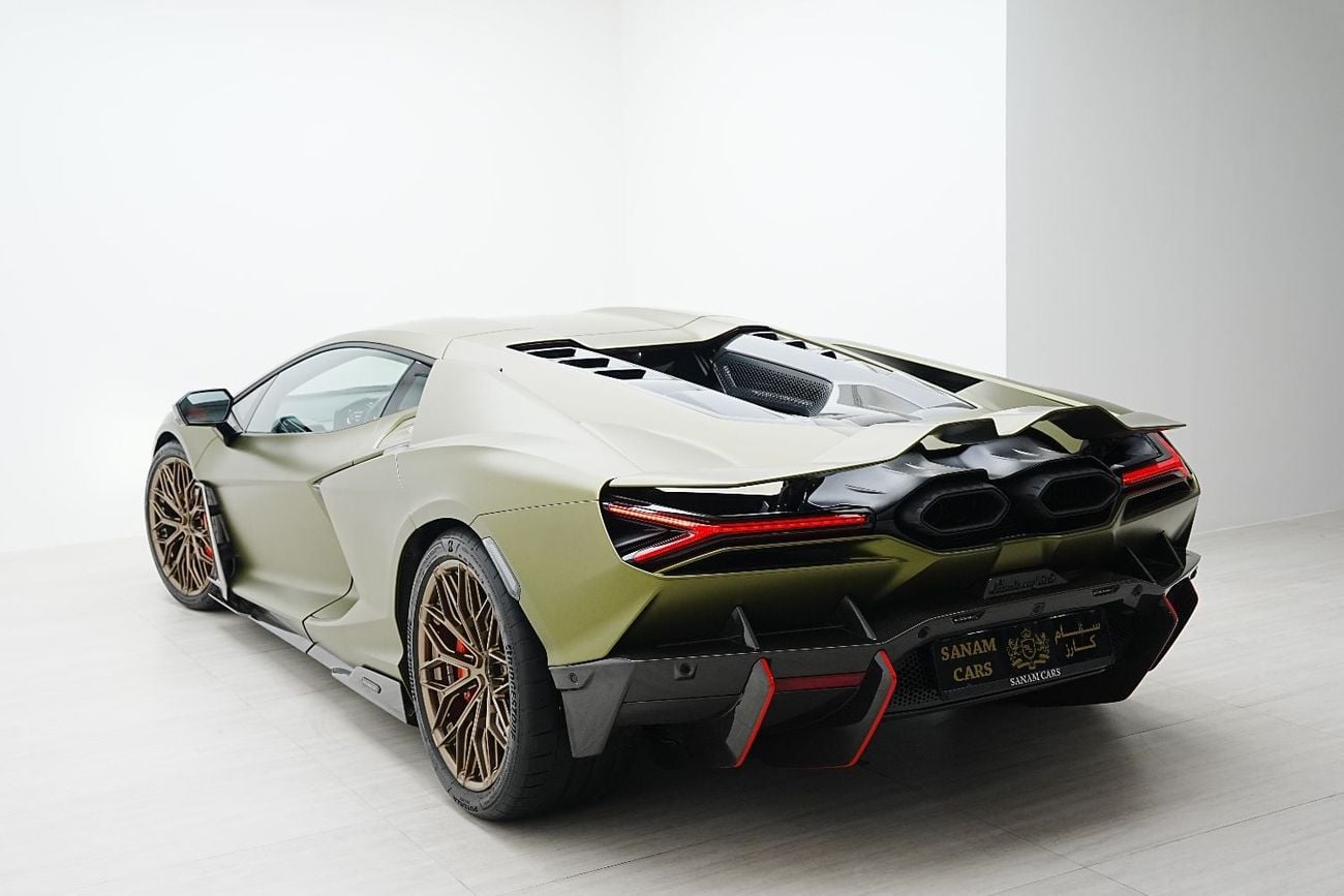 Lamborghini Revuelto STANDARD VERDE GEA, Sonus Faber Audio, Full Carbon Pack, Dealer Warr + Serv!!