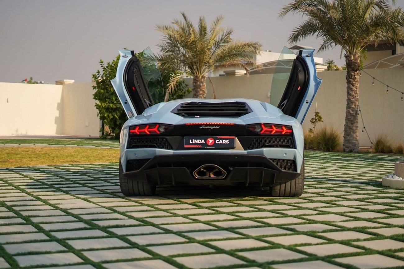 Lamborghini Aventador S Lamborghini Aventador S 2018 Korean Specs (On an appointment basis)
