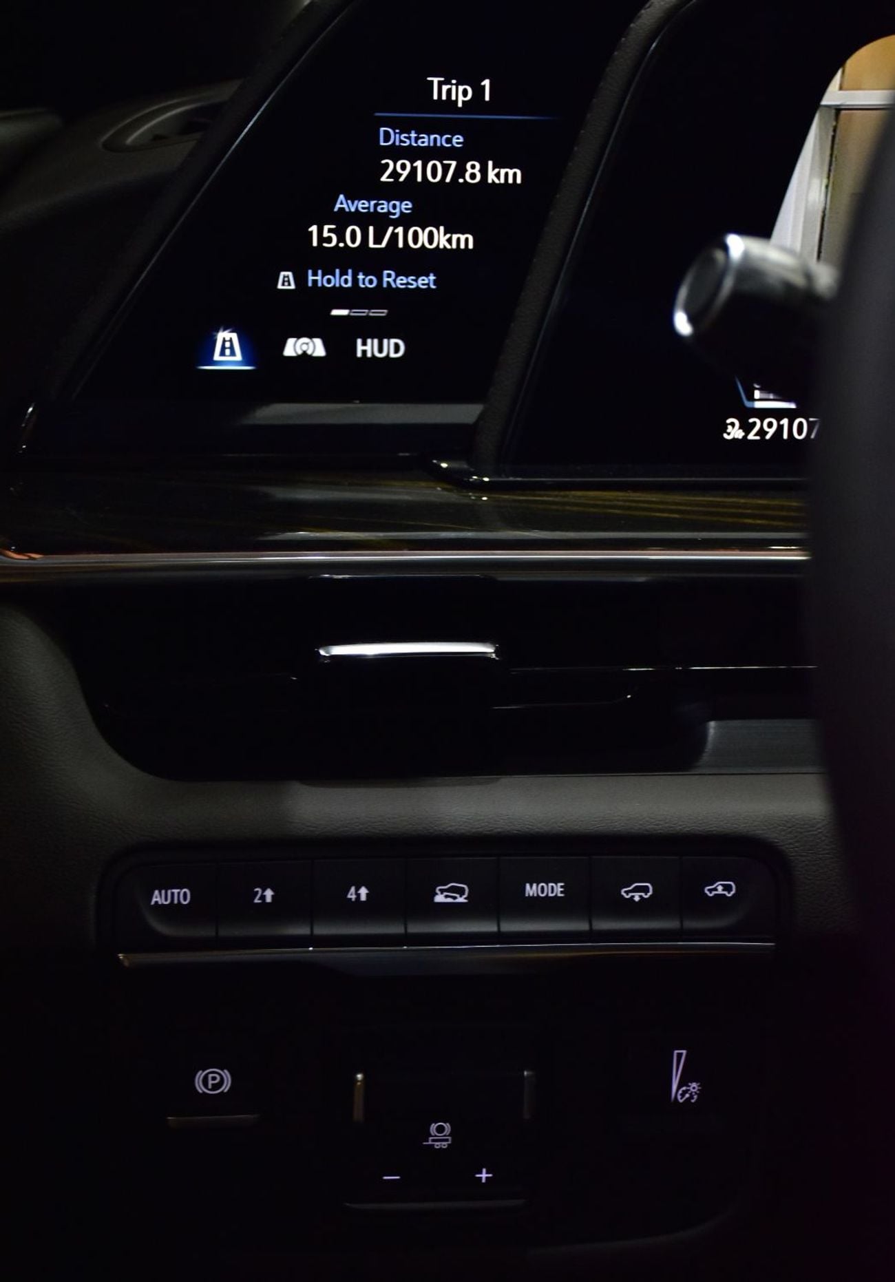 Cadillac Escalade SPORT PLATINUM EXCELLENT DEAL for our Cadillac Escalade 600 Black Edition ( 2024 Model ) in Grey Color Canadian Spe